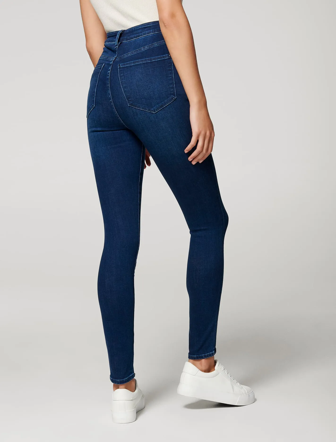 Bella High Rise Sculpting Jean