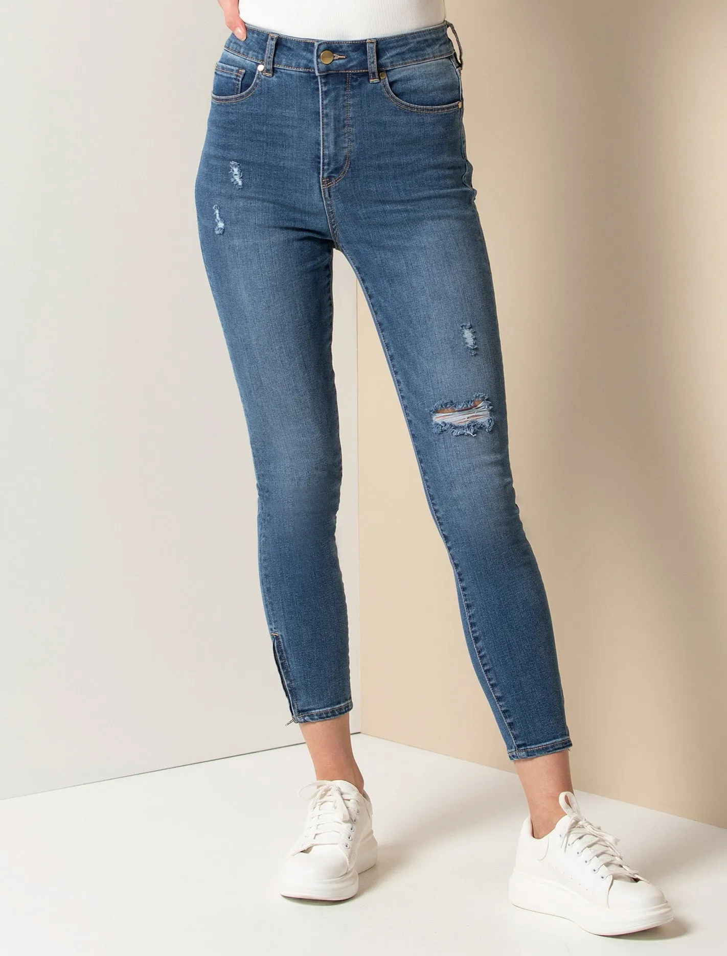 Bella Petite High Rise Sculpting Jean