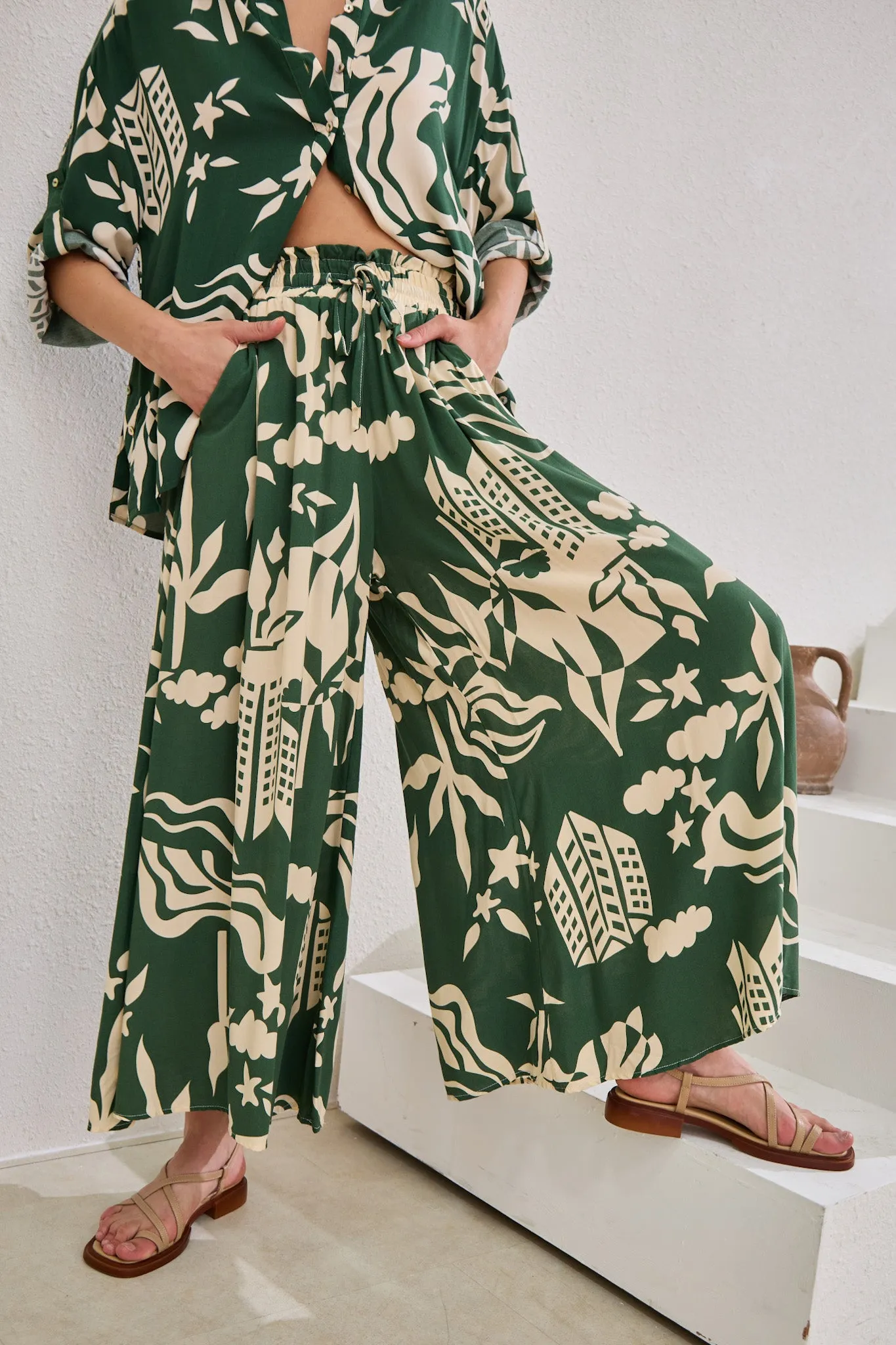 Cali Green Abstract Wide Leg Cropped Pants