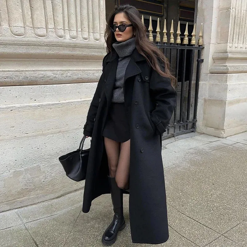 Elegant long coat with khaki belt