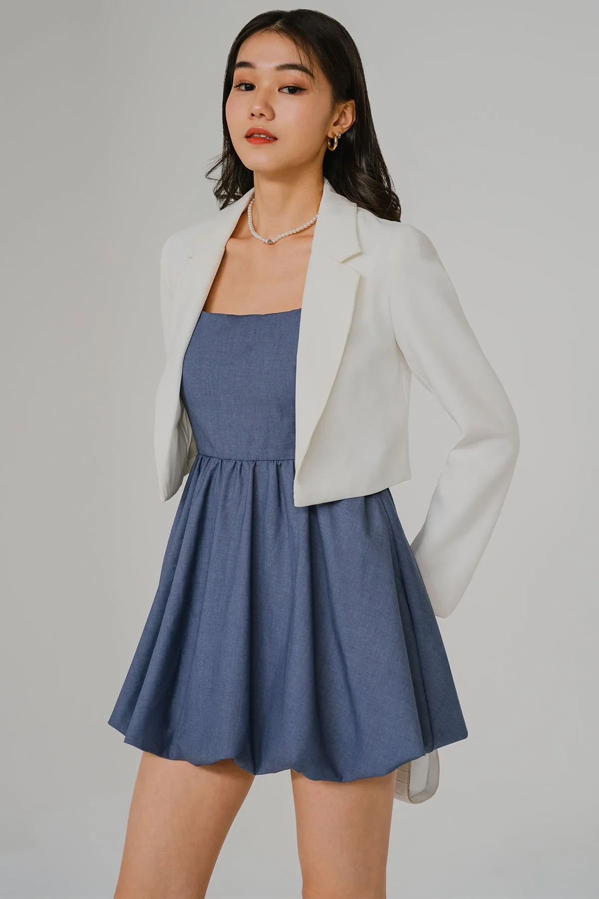 Metropolitan Cropped Blazer (White)