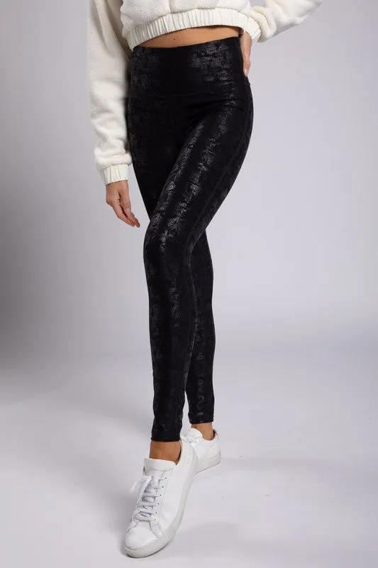 *Online Exclusive* Crackle Glaze Foil Highwaist Leggings