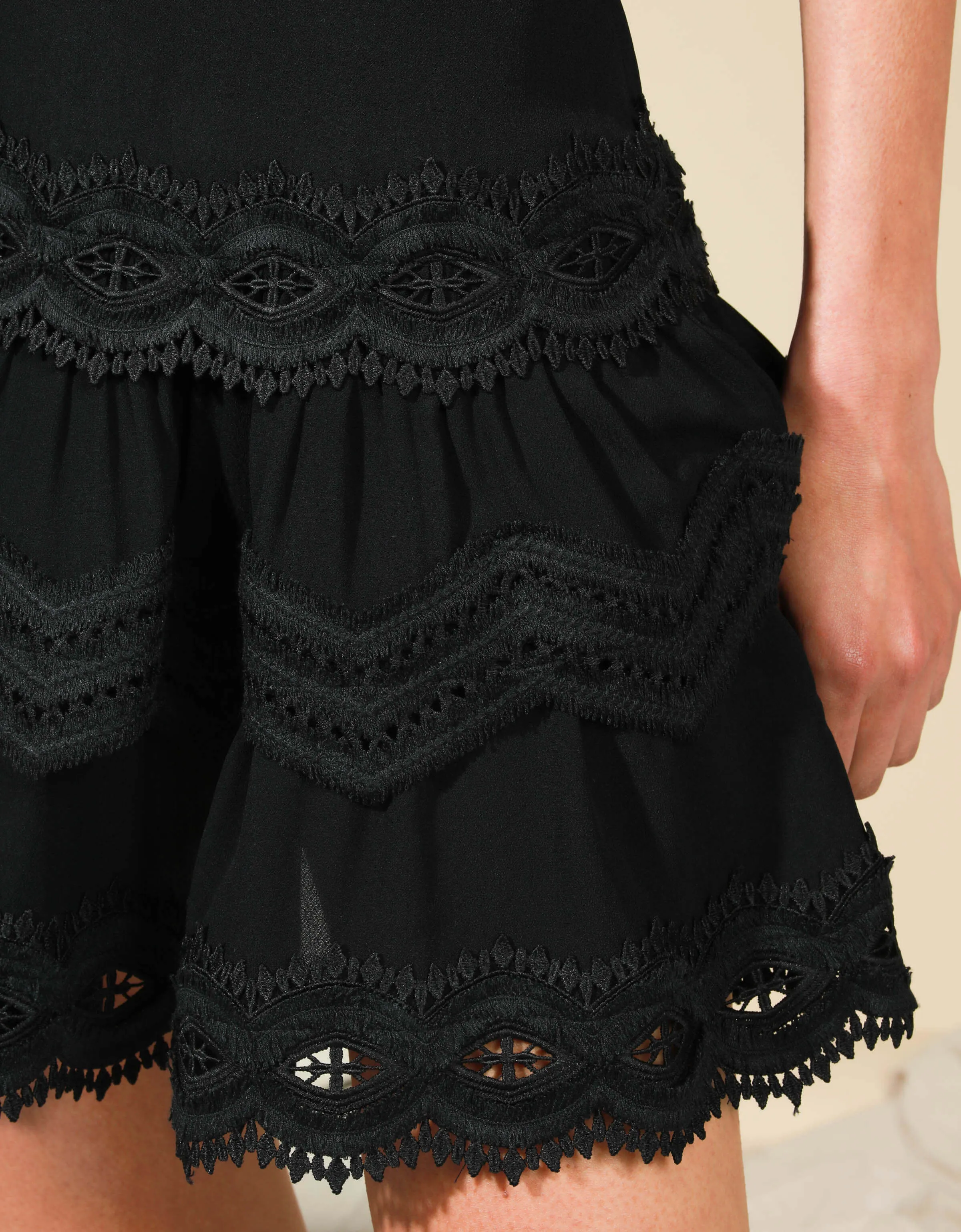 PACIFIC SKIRT BLACK - FINAL SALE