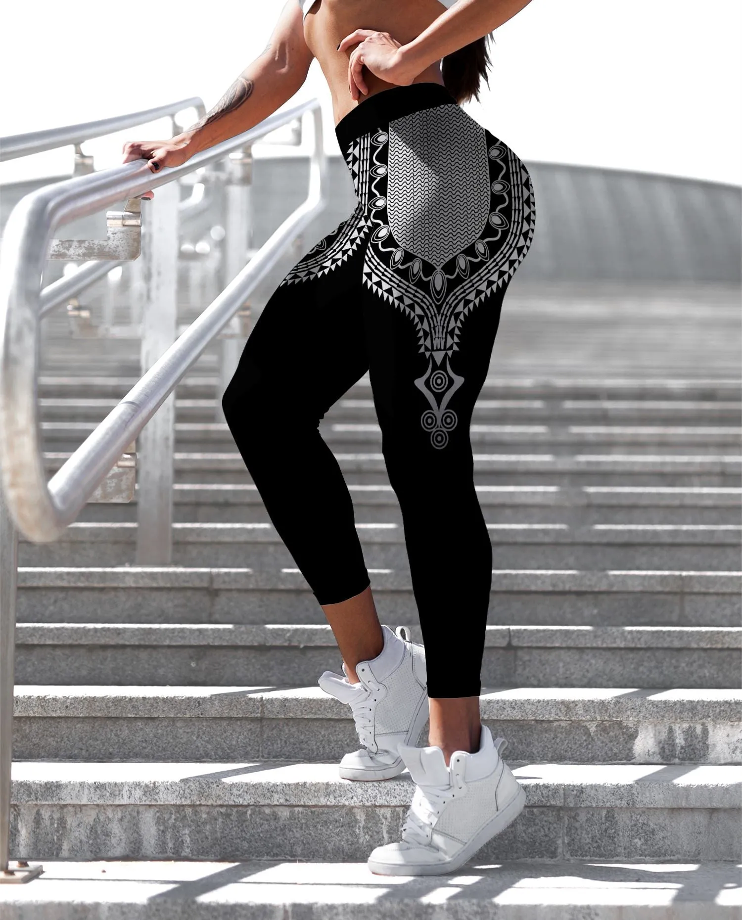 Printed Dashiki Color Black Leggings