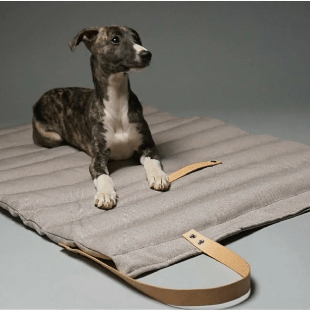 The FOSSER Dog Travel Bed by Labbvenn in Anthracite